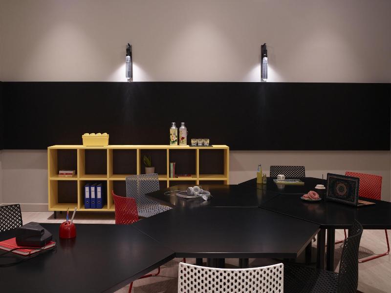 Moxy Athens City image