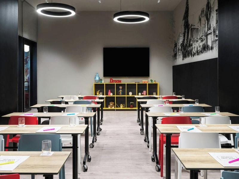 Moxy Athens City image