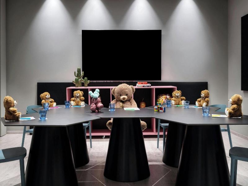 Moxy Athens City image