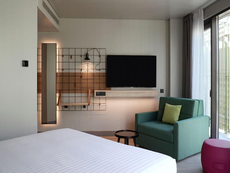 Moxy Athens City image