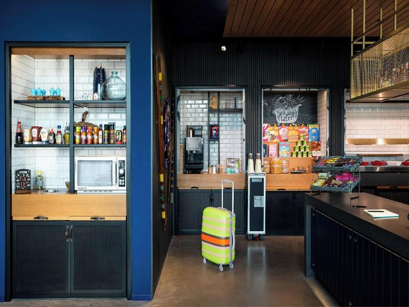 Moxy Plymouth image