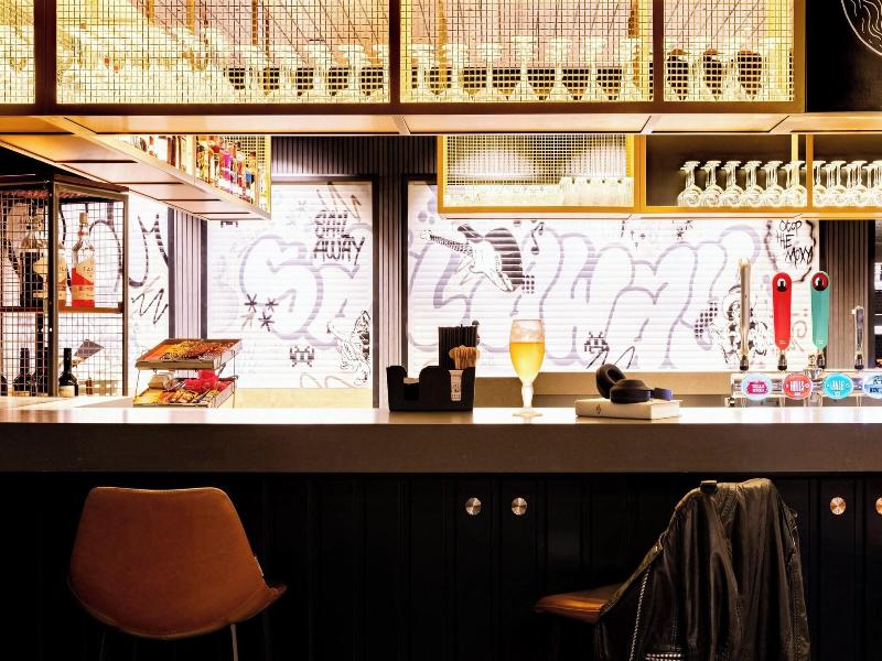 Moxy Plymouth image