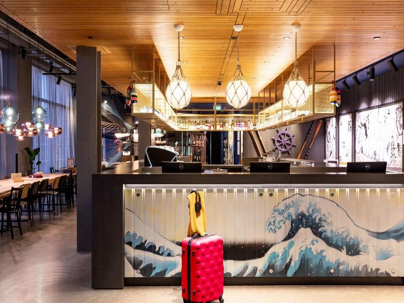 Moxy Plymouth image