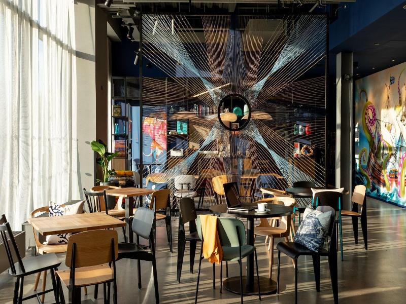 Moxy Plymouth image