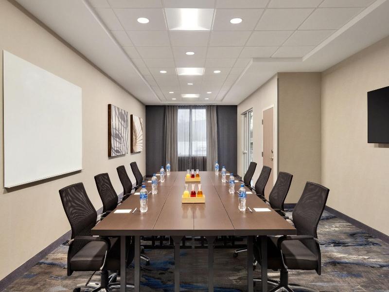 Fairfield Inn Suites By Marriott Rockaway image