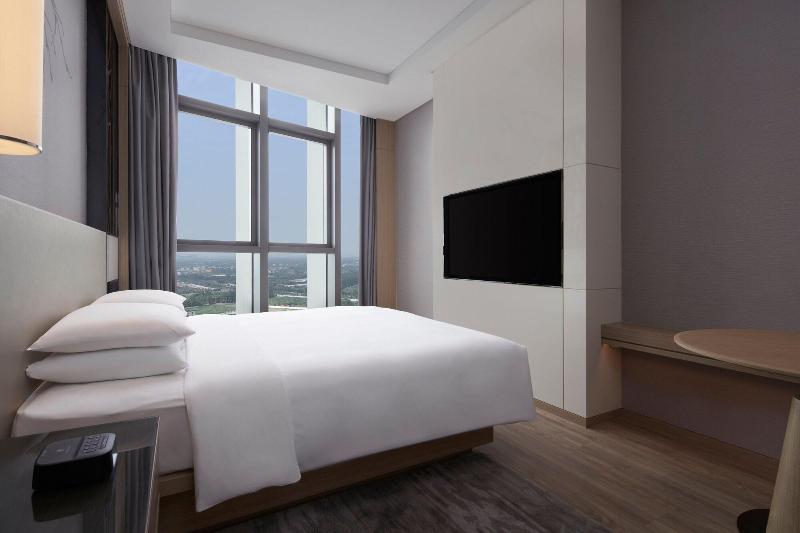 Courtyard By Marriott Hangzhou Xihu image