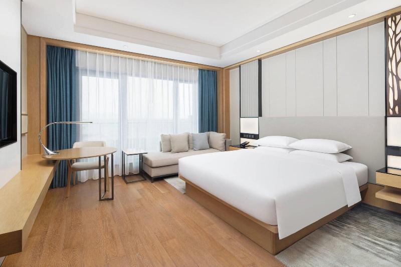 Courtyard By Marriott Hangzhou Xihu image