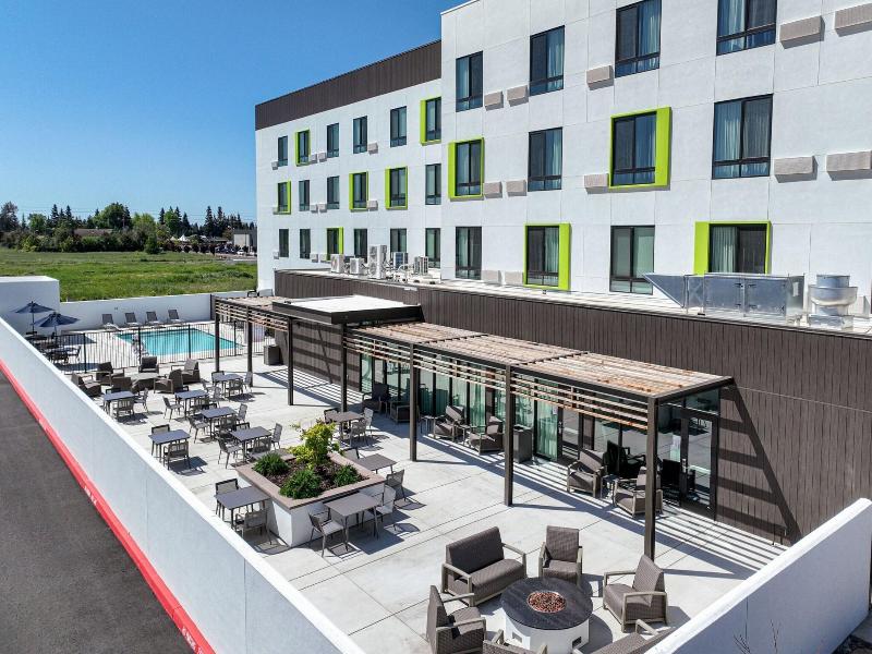 Courtyard By Marriott Modesto North image