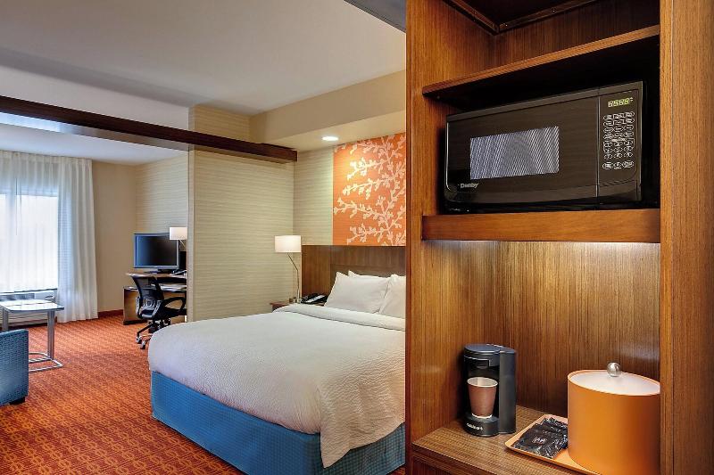 Fairfield Inn Suites Whitestown Indianapolis Nw image