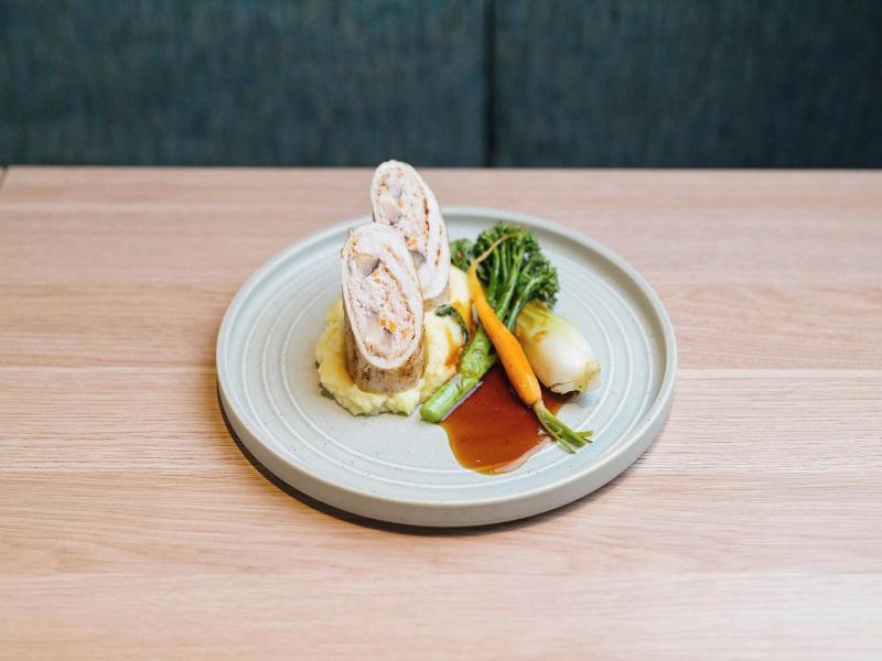 Courtyard By Marriott Perth Murdoch image