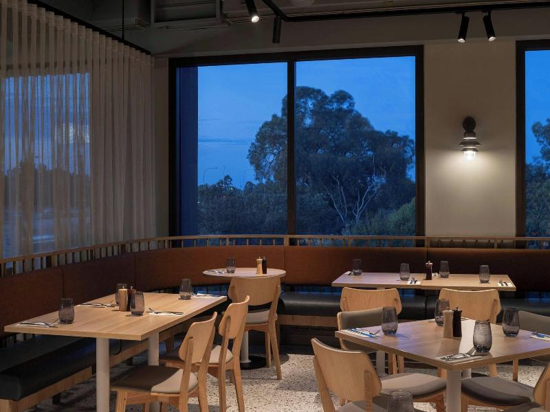 Courtyard By Marriott Perth Murdoch image