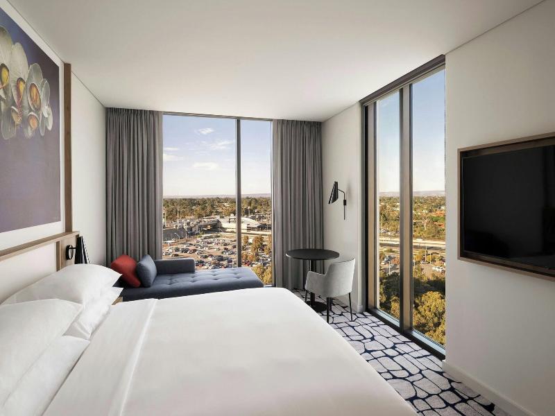 Courtyard By Marriott Perth Murdoch image