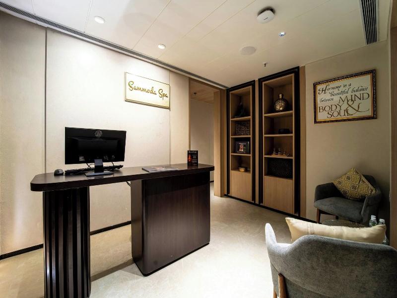 Courtyard By Marriott Vadodara image