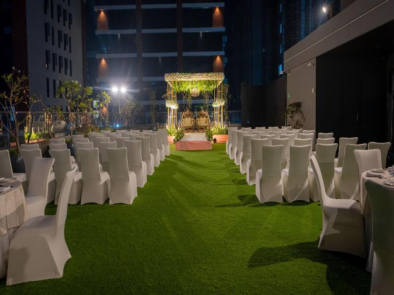 Courtyard By Marriott Vadodara image