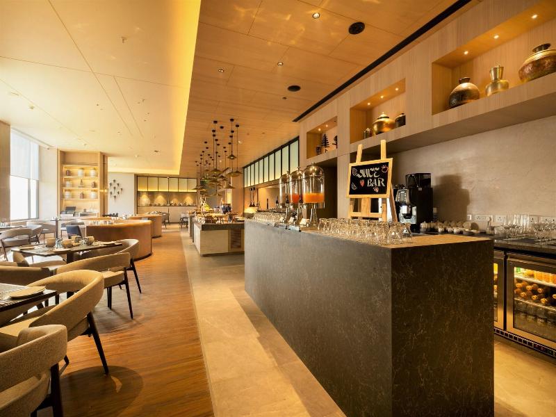 Courtyard By Marriott Vadodara image