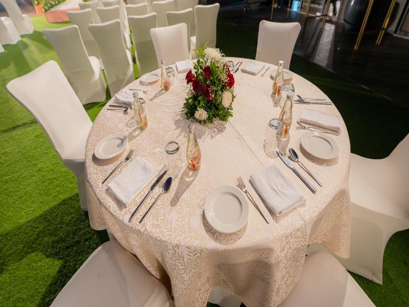 Courtyard By Marriott Vadodara image