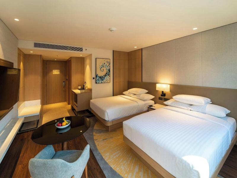 Courtyard By Marriott Vadodara image