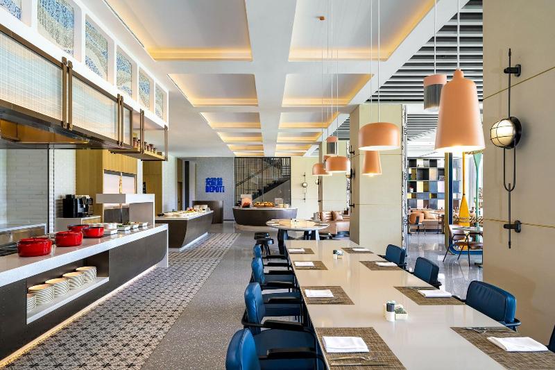 Aloft Yantai image