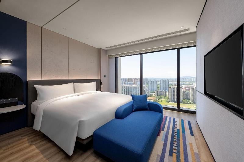 Aloft Yantai image
