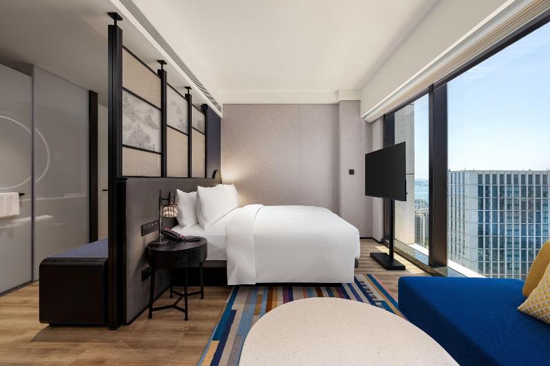 Aloft Yantai image