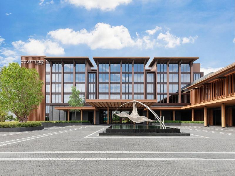 Courtyard By Marriott Bangkok Suvarnabhumi Airport image