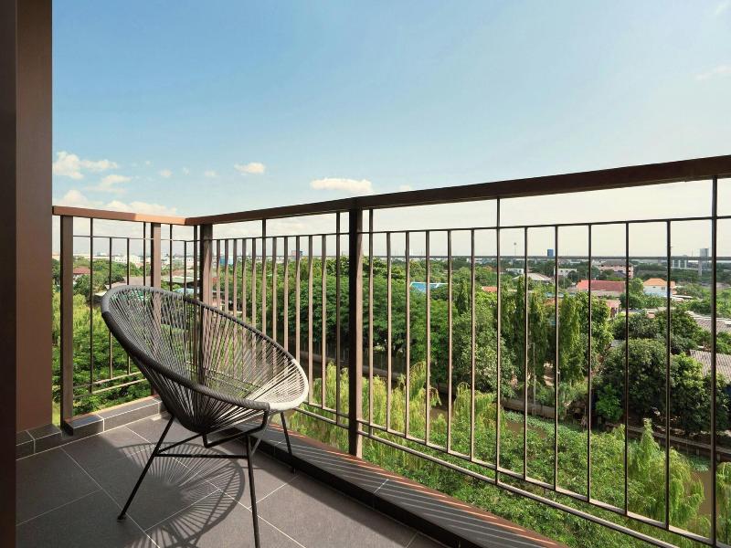 Courtyard By Marriott Bangkok Suvarnabhumi Airport image