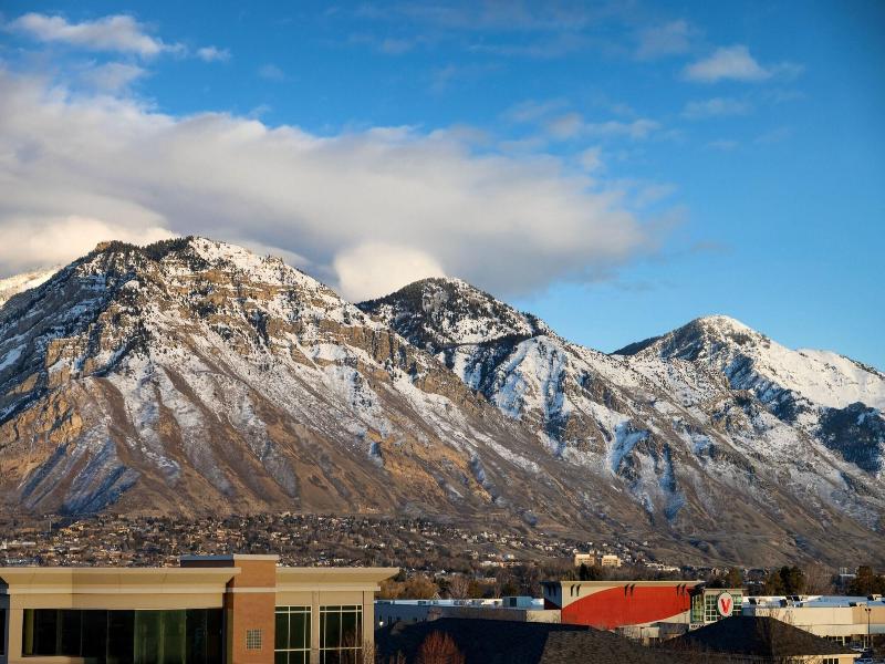 Courtyard By Marriott Orem University Place