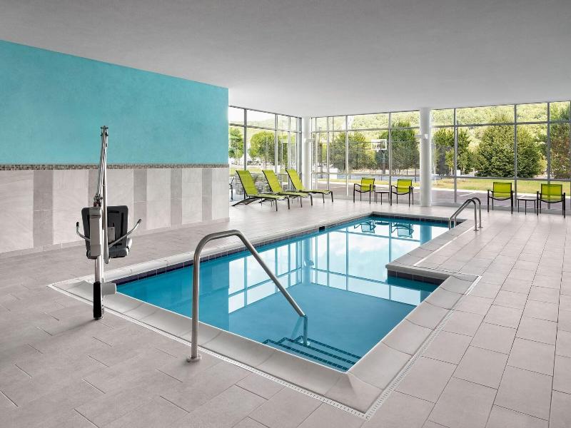 Springhill Suites By Marriott Roanoke North