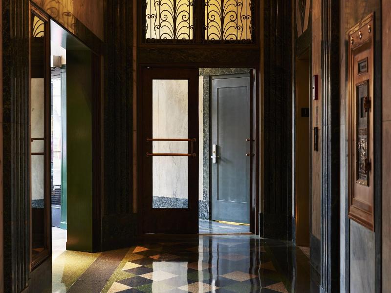 The Robey Chicago A Member Of Design Hotels image