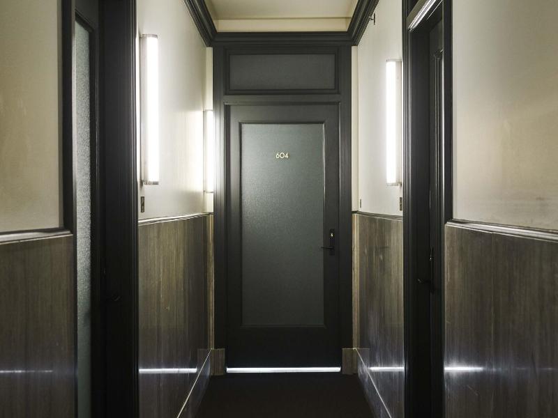 The Robey Chicago A Member Of Design Hotels image