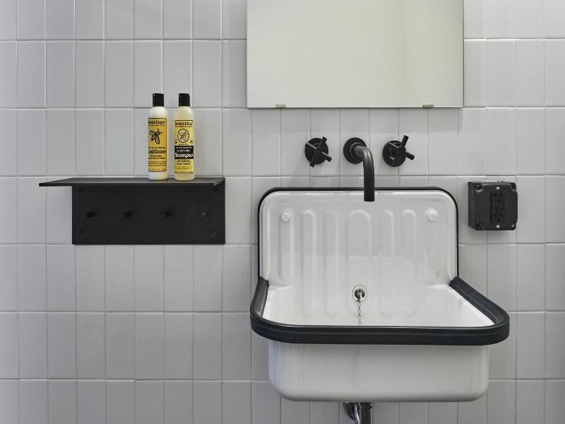 The Robey Chicago A Member Of Design Hotels image
