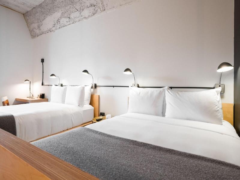 The Robey Chicago A Member Of Design Hotels image