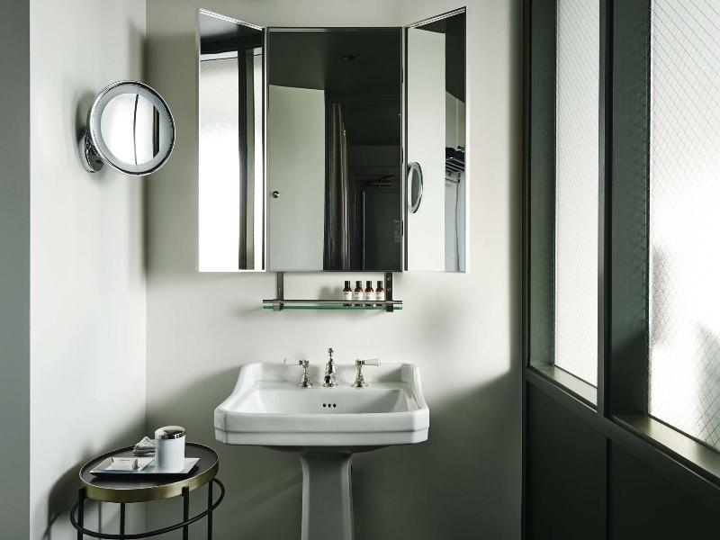 The Robey Chicago A Member Of Design Hotels image