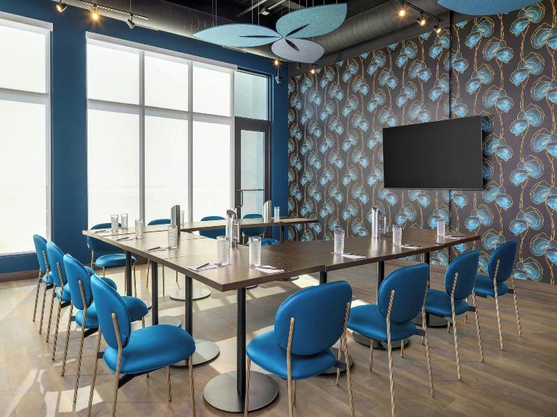 Moxy Madison Downtown image