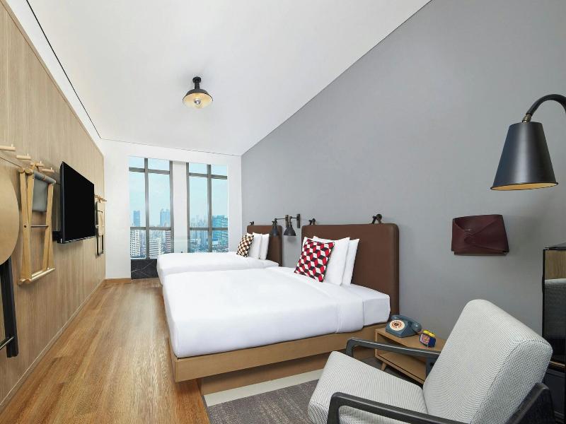 Moxy Shanghai Xuhui image