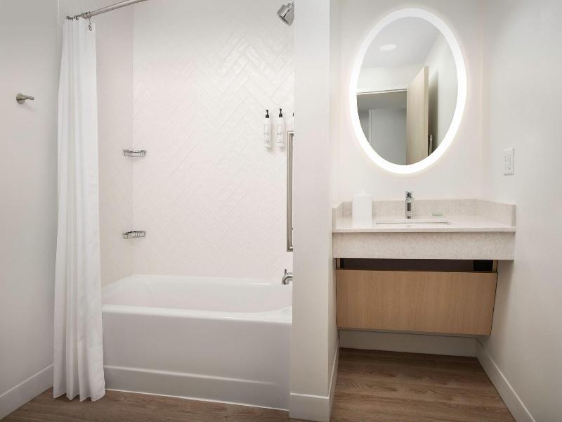 Springhill Suites By Marriott Cincinnati Mason image