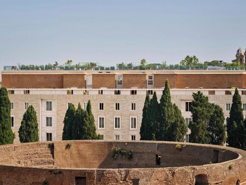 Bulgari Hotel Roma image