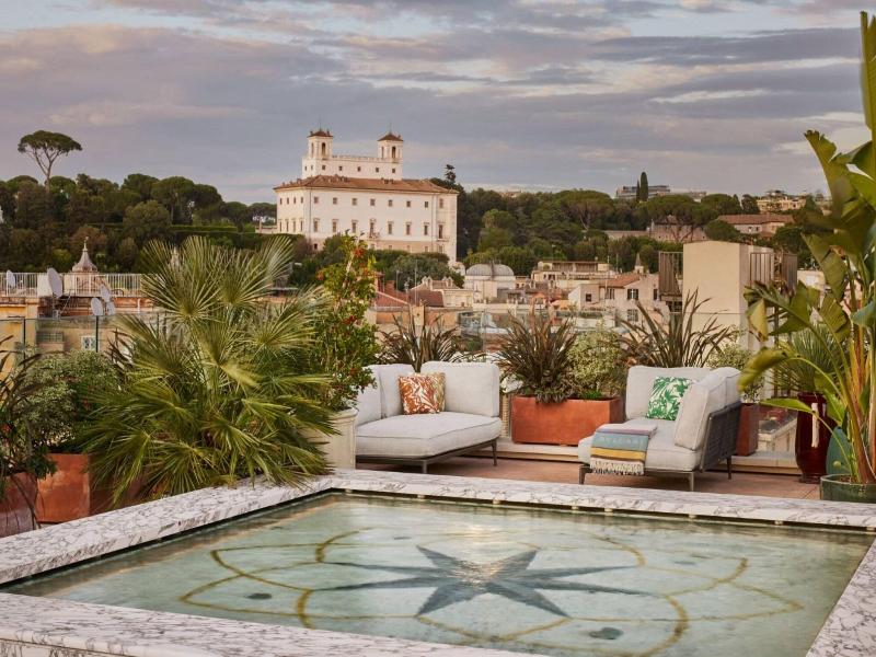 Bulgari Hotel Roma image