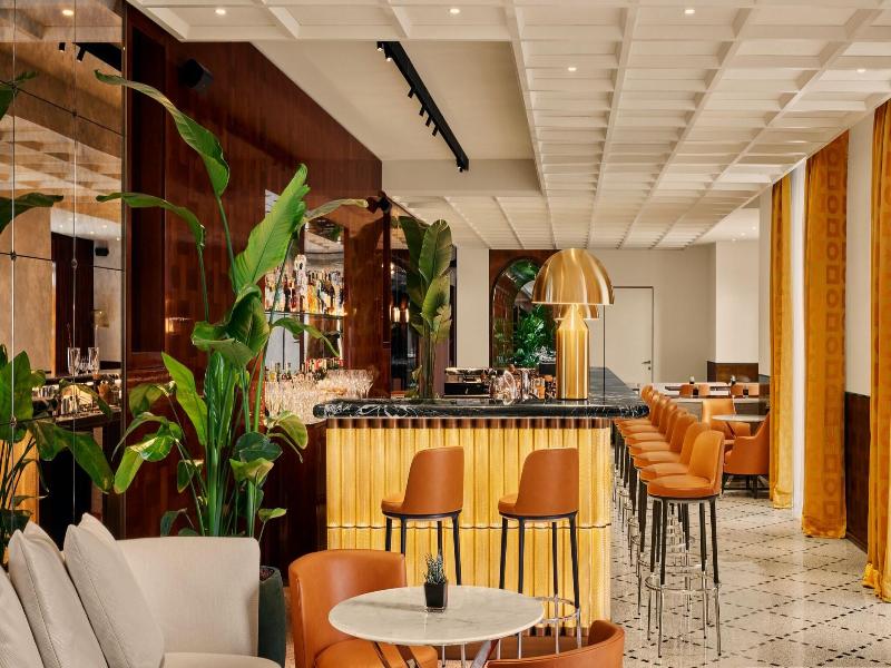 Bulgari Hotel Roma image