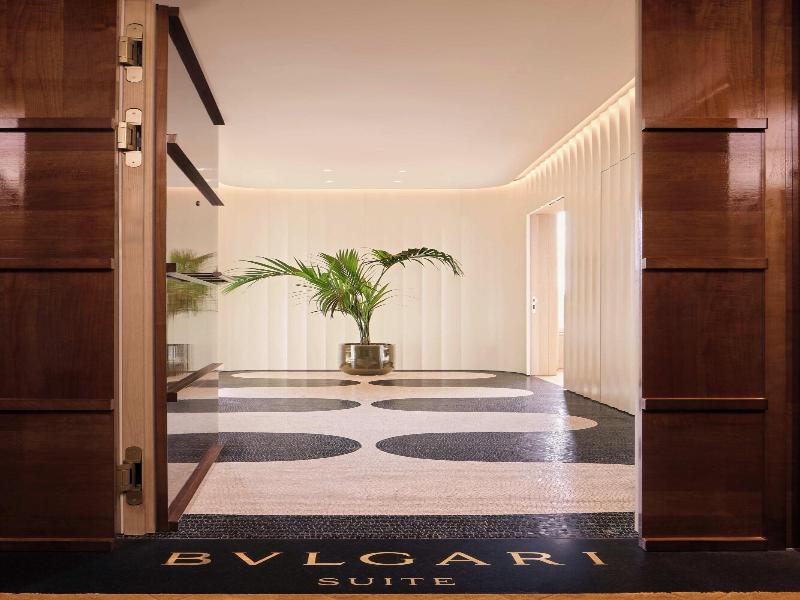 Bulgari Hotel Roma image