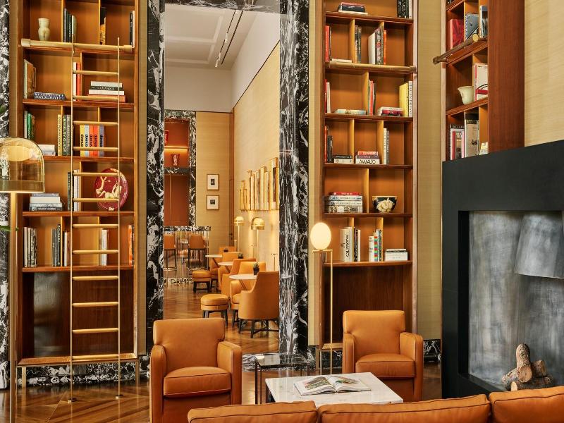 Bulgari Hotel Roma image