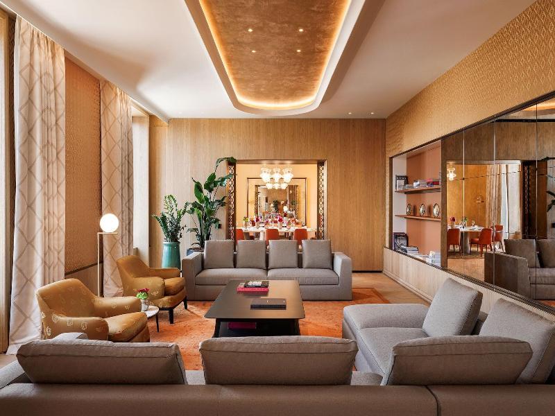 Bulgari Hotel Roma image