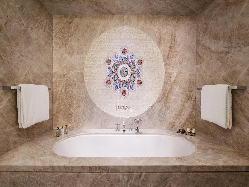 Bulgari Hotel Roma image