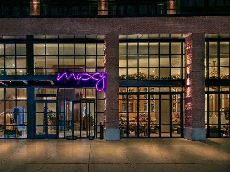 Moxy Brooklyn Willamsburg image
