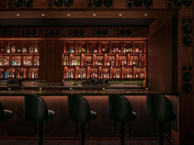 Moxy Brooklyn Willamsburg image