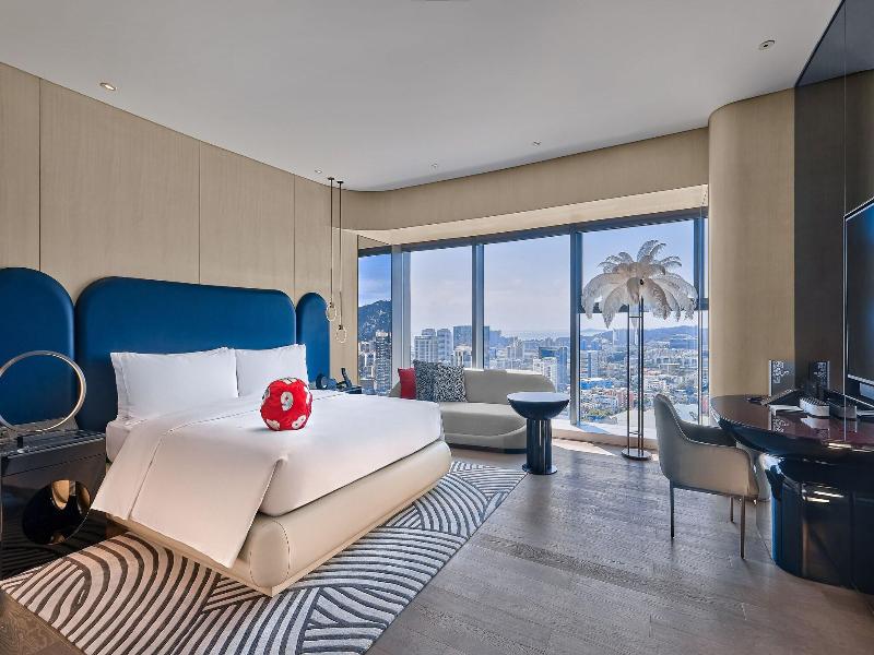 DOUBLE CITY VIEW KING BED — photo 5