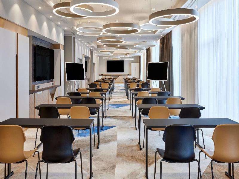 Ac Hotel Strasbourg image