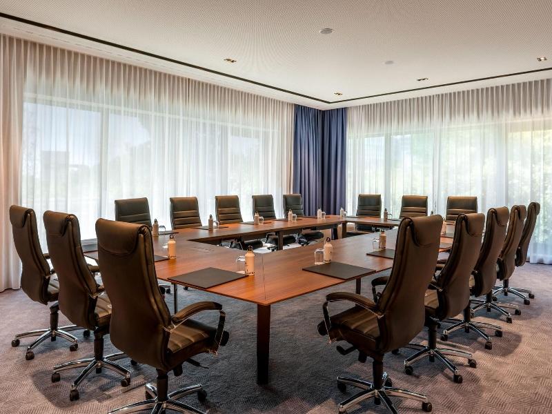 Geneva Marriott Hotel image