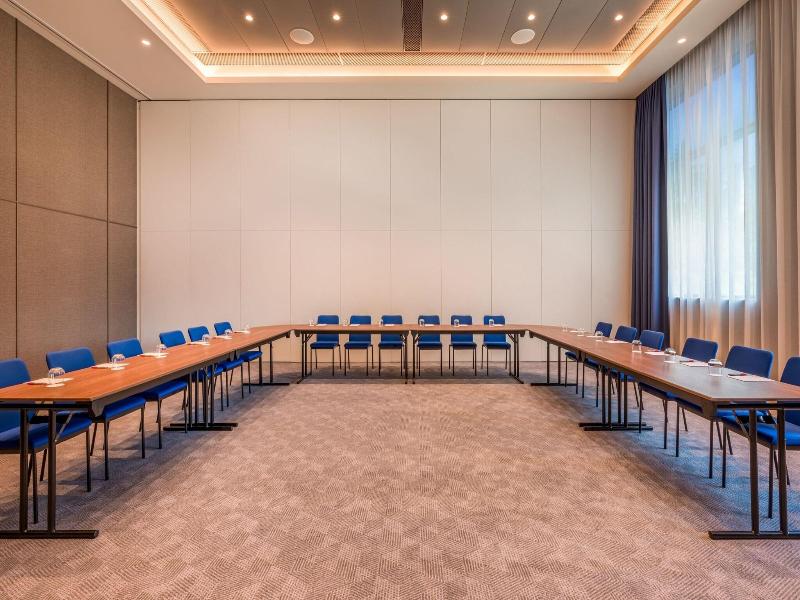Geneva Marriott Hotel image