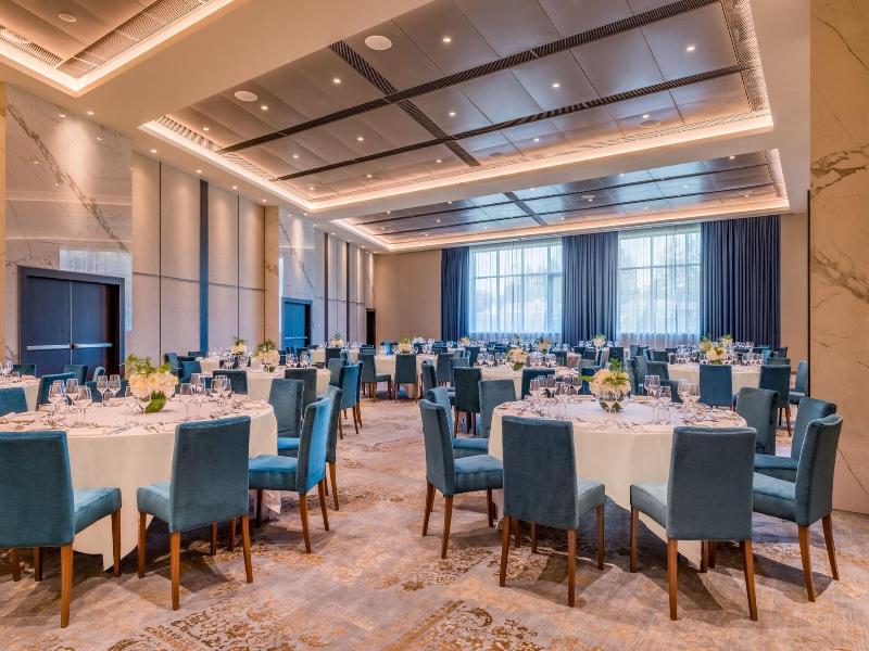 Geneva Marriott Hotel image
